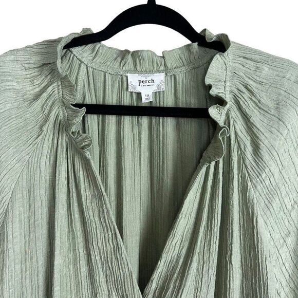 Perch By Blue Pepper Sage V Neck Blouse Size 1X EUC - Picture 2 of 9